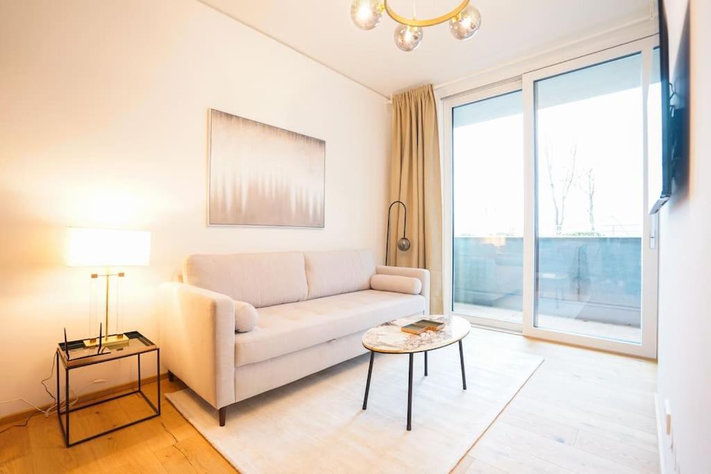 Executive Suite W/ Rooftop Pool ウィーン エクステリア 写真